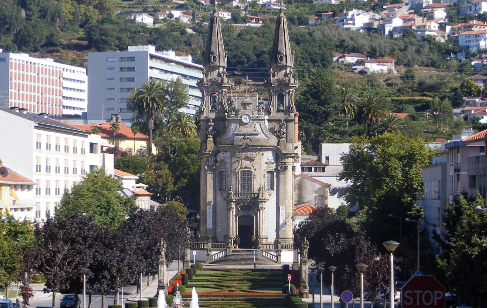 Best of Braga and Guimaraes Day Trip from Porto

