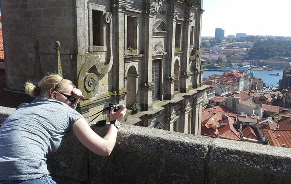 Private Walking Tour Porto with fast track to Lello bookstore